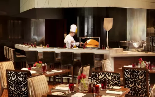 Frankies Italian Restaurant & Bar_3939